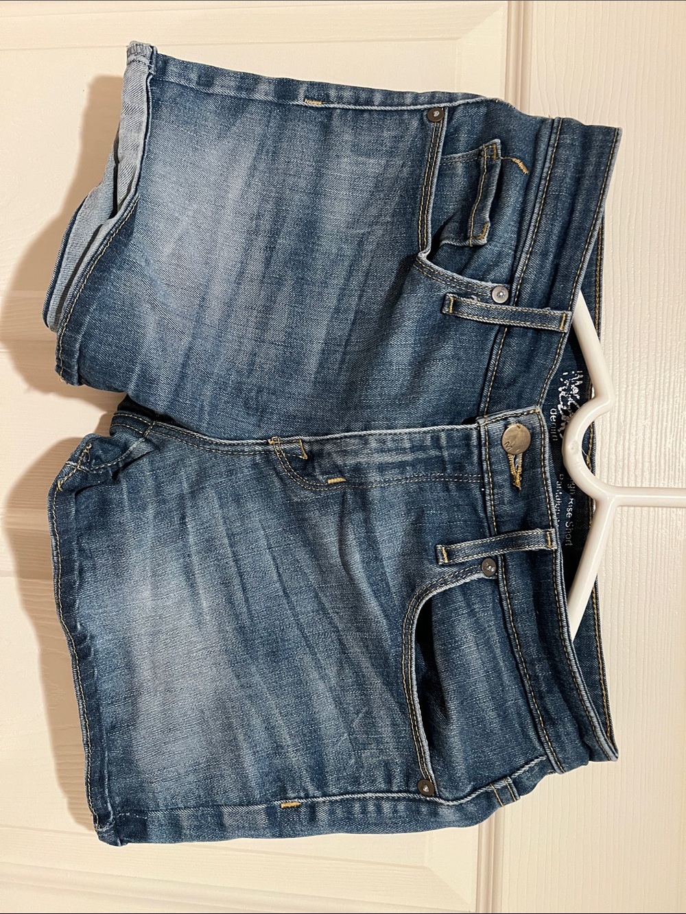 Mossimo Supply Co. Women's Blue Denim Jean Shorts